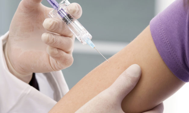 Ενεργότερο ρόλο στον αντιγριπικό εμβολιασμό ζητούν οι φαρμακοποιοί