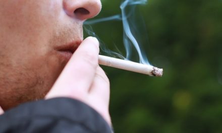 Καρκίνος του Πνεύμονα: Τα άφιλτρα τσιγάρα σχεδόν διπλασιάζουν τον κίνδυνο θανάτου