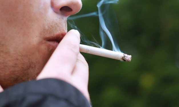 Καρκίνος του Πνεύμονα: Τα άφιλτρα τσιγάρα σχεδόν διπλασιάζουν τον κίνδυνο θανάτου