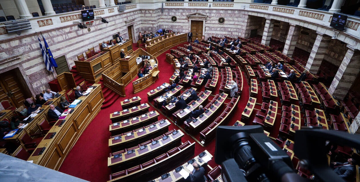 Βουλή: Απέρριψαν τη δυνατότητα να παράγει άμεσα η Ελλάδα εμβόλια κορονοϊού, οι εκπρόσωποι των ελληνικών φαρμακοβιομηχανιών